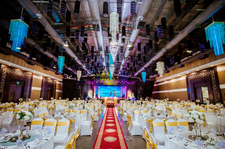 Sự Kiện Trong Nhà Gói 3